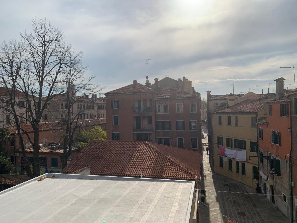 In The Centre - Giardini Biennale Apartment Venice Exterior photo